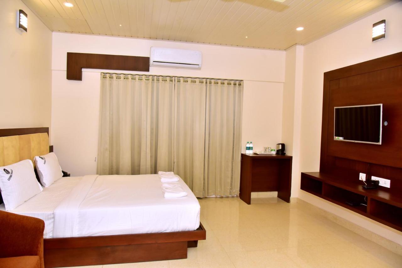 Hotel Coorg Palace Madikeri Exterior photo